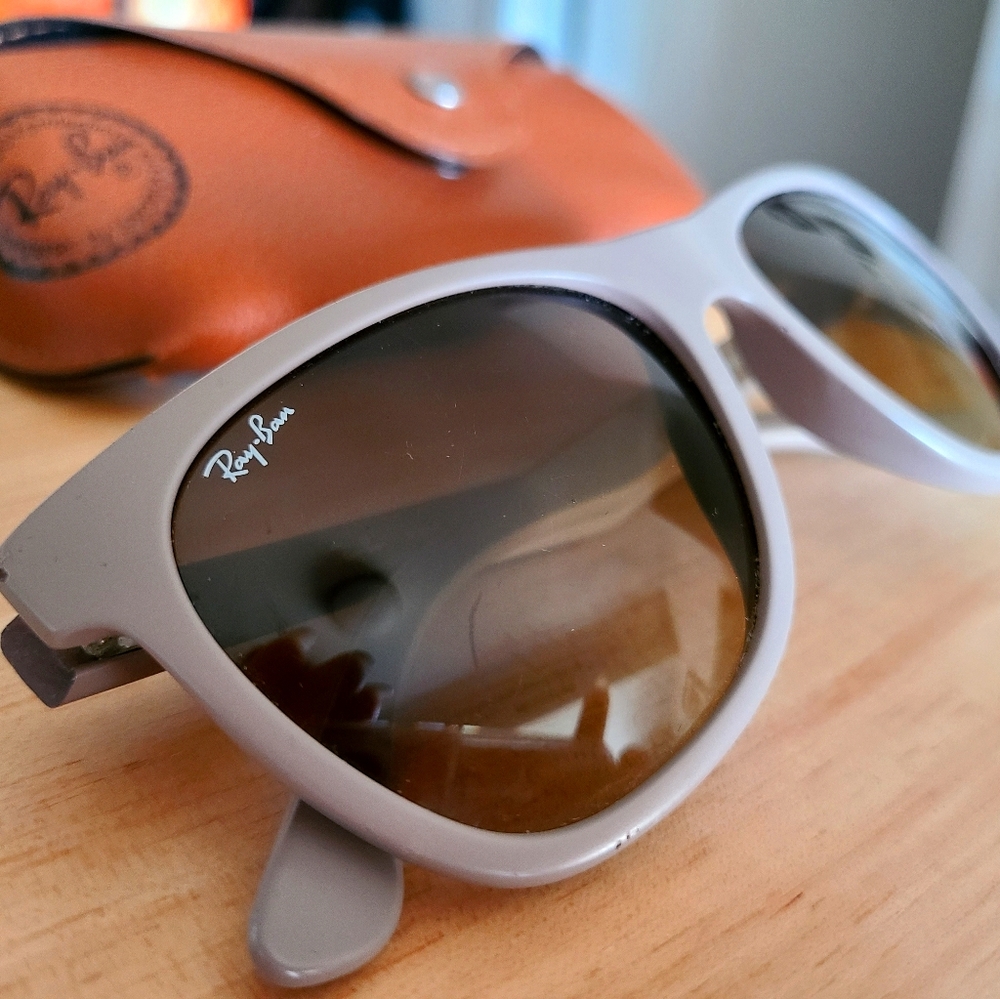 Classic wayfarer II Ray-bans(UNISEX)